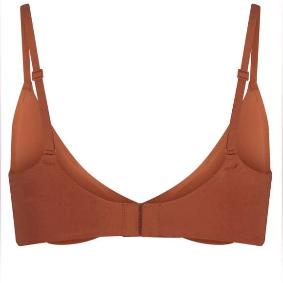 Skims Weightless Scoop Bra - Picture 1 of 4